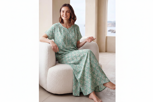 Women's mint green block print premium nighty clean image